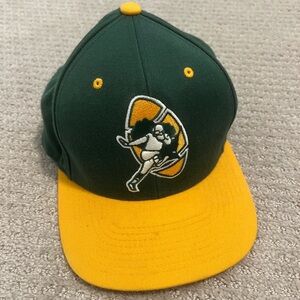 Mitchell & Ness Vintage Green Bay Packers SnapBack Cap